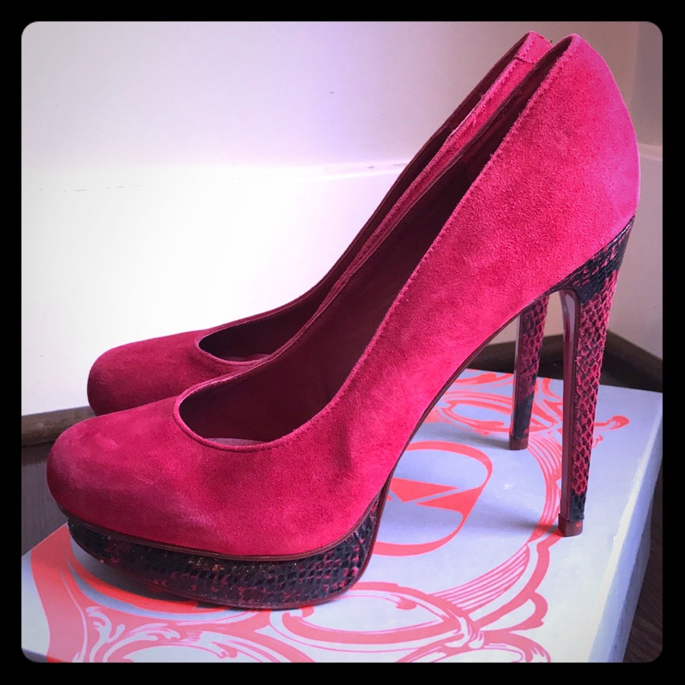 Kelsi Dagger Candise Pump